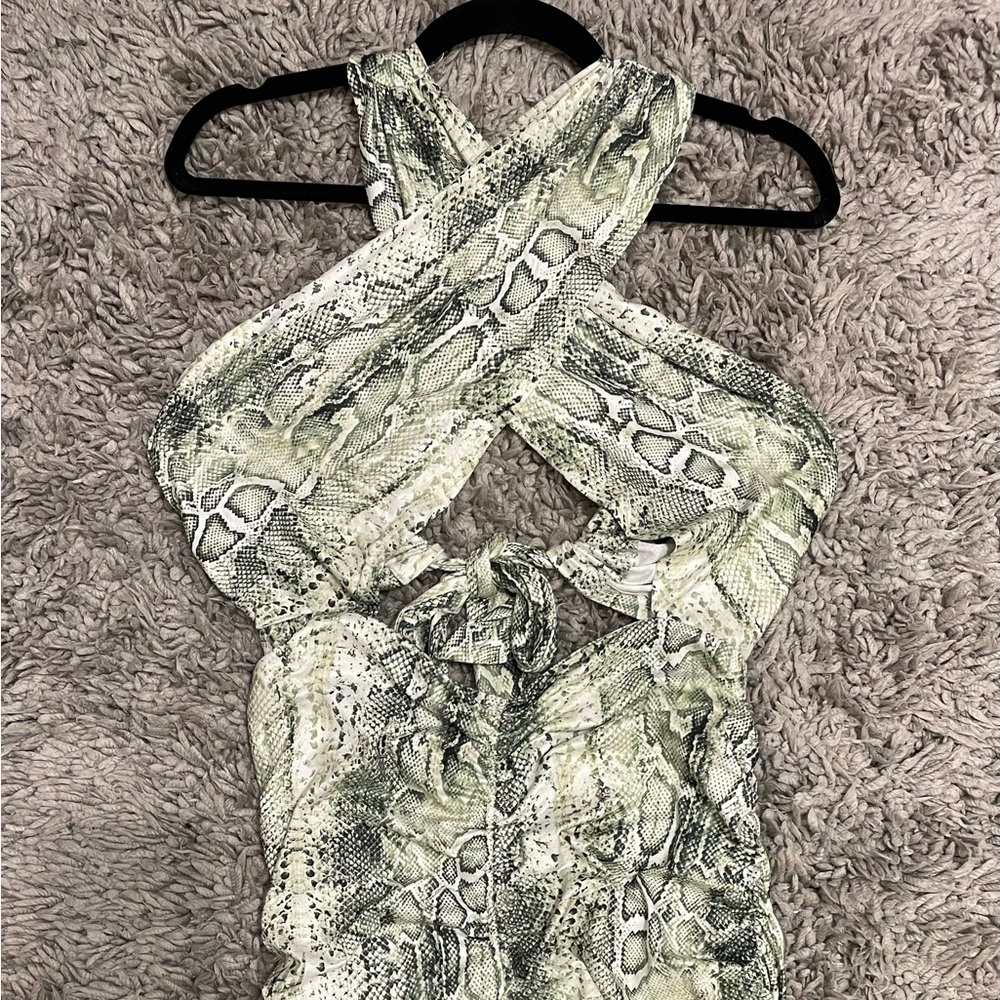 Snake Skin White and Green Print Tie Dress. Sexy, GNO, date night, Best offer!